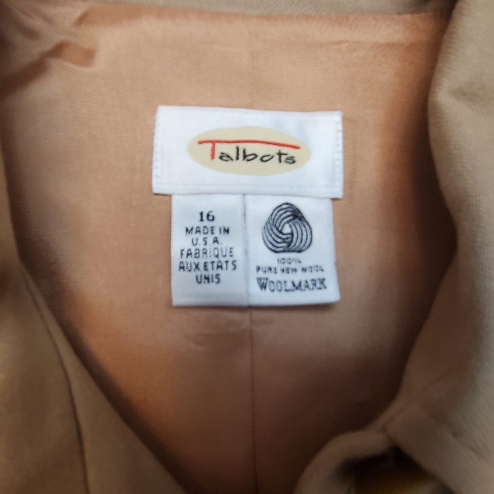 Womens 100% wool jacket in a size 16. Tan color. - Picture 4 of 5